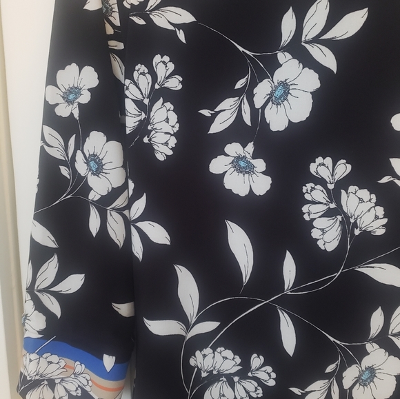 WHBM DRESS - Picture 2 of 2